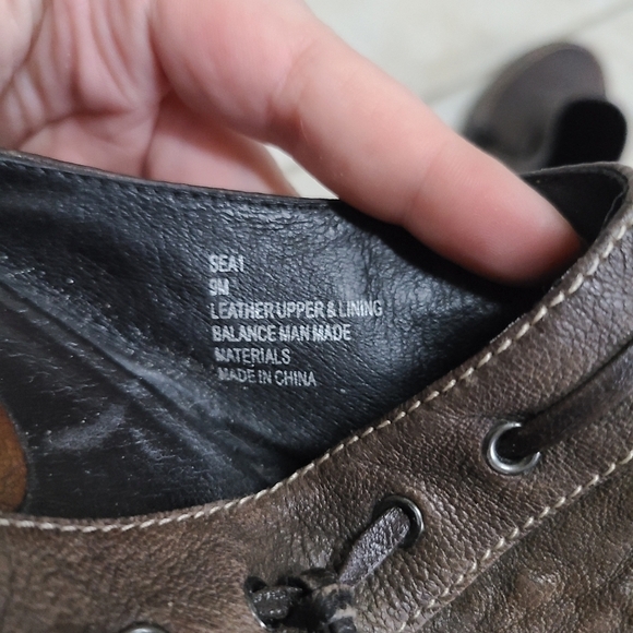 Me Too brown Leather clogs - Picture 3 of 5